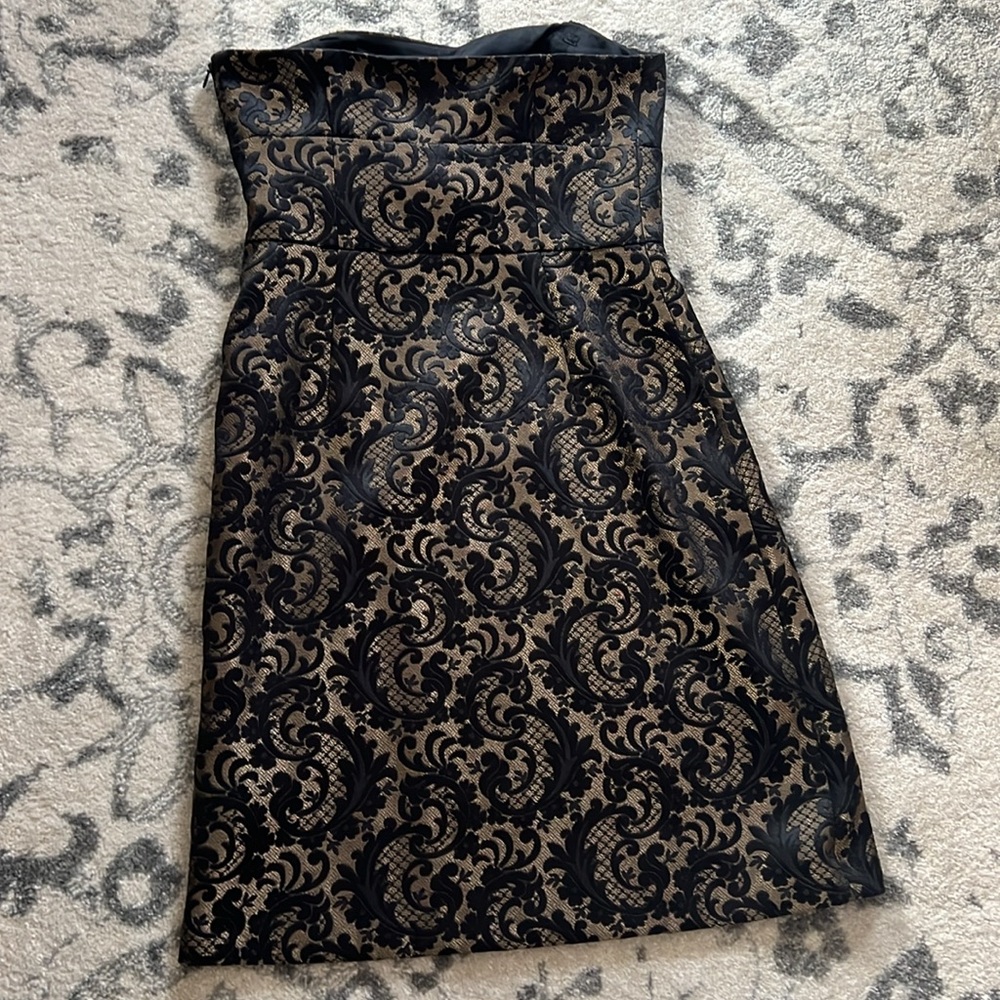 Loft size 2, sparkly beige and black (furry) lace patterned strapless dress - Picture 5 of 5